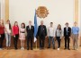 emv2013 Meistrivõistluste parimad eesotsas võistluste peakohtunik Heinar Tuulbergiga Riigikogu Valges Saalis. Foto: erakogu