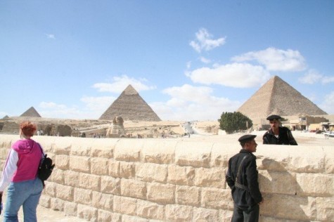 Praegu püramiidide juures Gizas sellist melu ei näe, sest Egiptusesse reisimisest soovitatakse hoiduda. Foto: Urmas Lauri