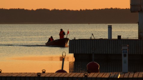 Kalurid naasevad noosiga Orjaku sadamasse. Foto: Urmas Lauri