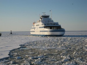 Esimene uus Leedo laev Muhumaa saabus Rohukülla 12. märtsil 2010. Foto: Urmas Lauri 