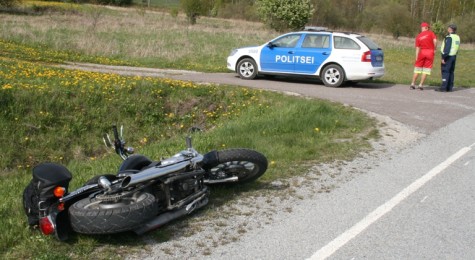 Lihula avarii mootorratturid. Foto Andrus Karnau