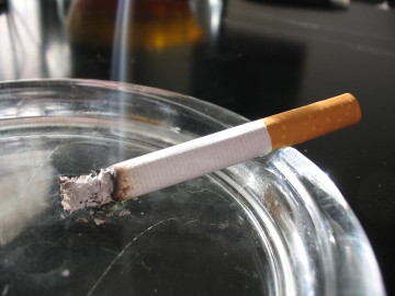 sigarett Wikimedia commons