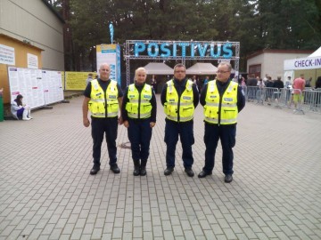 Politseinikud Lätis Positivusel2