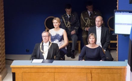 Kersti Kaljulaid ametivanne Peeter Langovits06