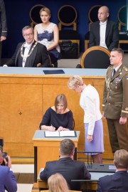 Kersti Kaljulaid ametivanne Peeter Langovits12