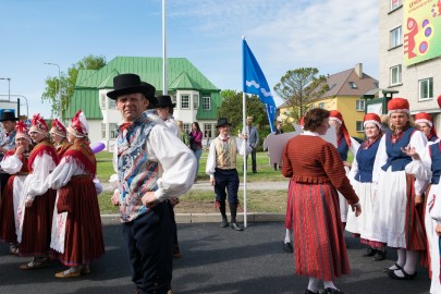 Läänemaa tantsupeo rongkäik 201708