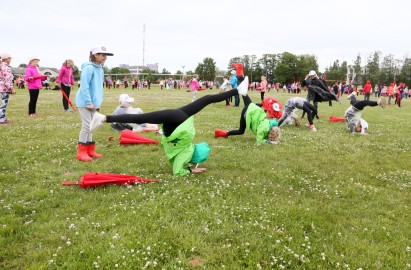 Haapsalu väikesed võimlejad tantsupeo proovis Foto Peeter Langovits37