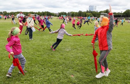 Haapsalu väikesed võimlejad tantsupeo proovis Foto Peeter Langovits52