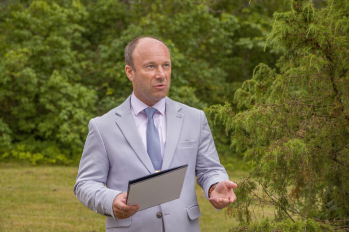 Olavipäev Vormsil_Kaire (91) Kuldar leis