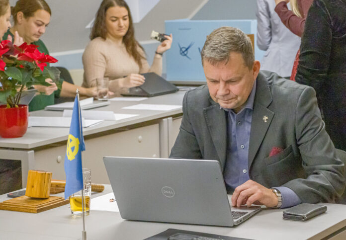 Vormsi volikogu, vallavenam valimine_Kaire (28) Tanel Viks