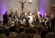 Galerii: Haapsalu toomkirikus tähistati jõuluõhtut