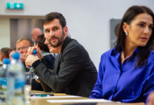 Opositsioon süüdistas linnavõimu avatud juhtimise puudumises