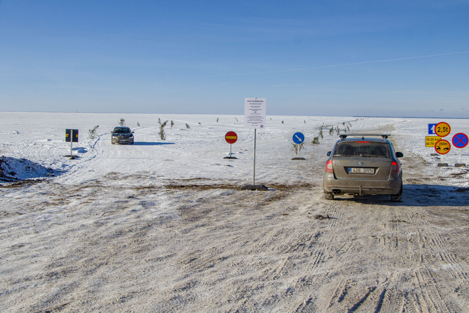 Reportaaž: jääd mööda Vormsile ehk Kes uhab lusti, kes lukustab ukse