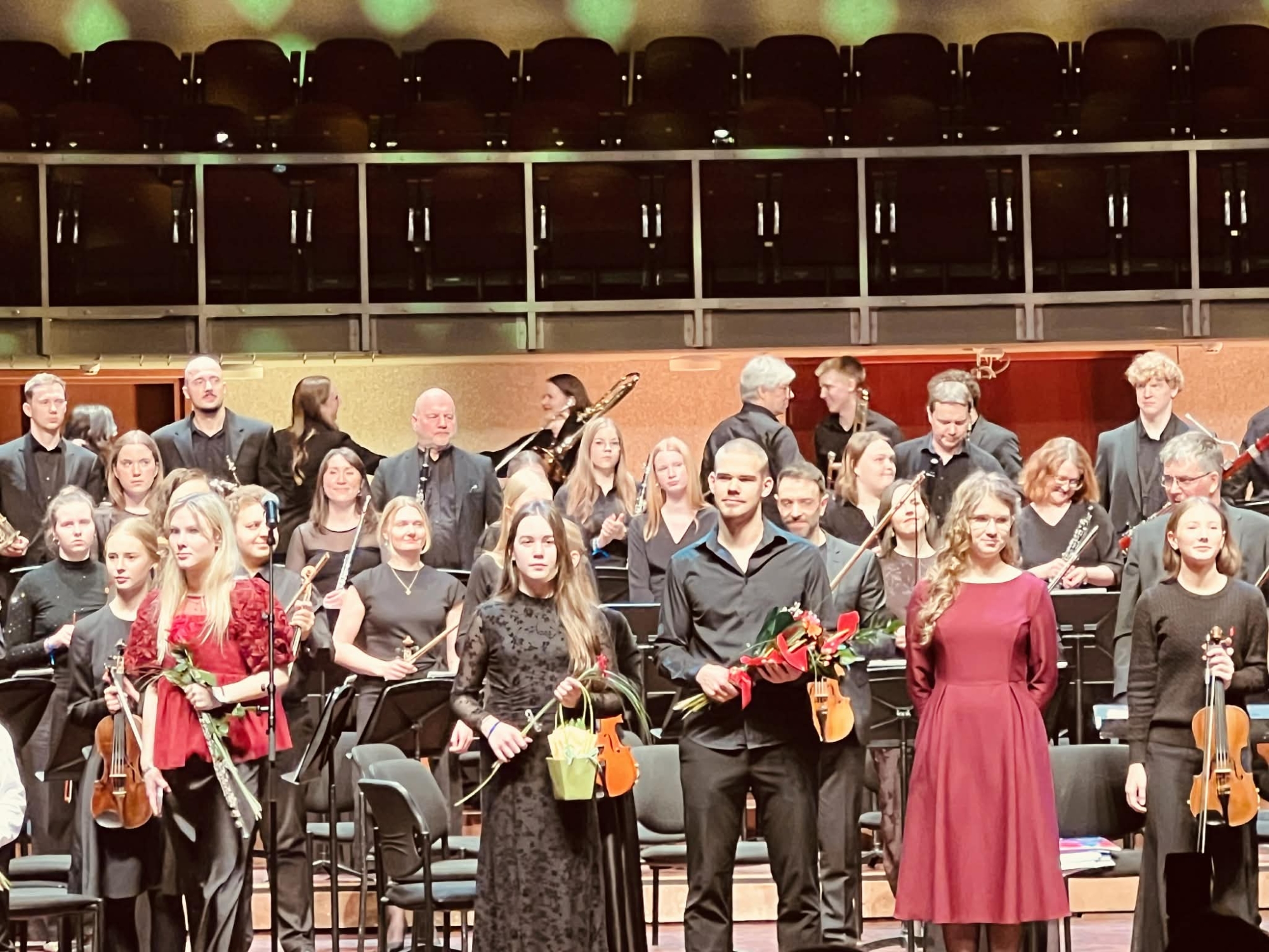 Haapsalu muusikakooli solist esines Pärnu kontserdimajas