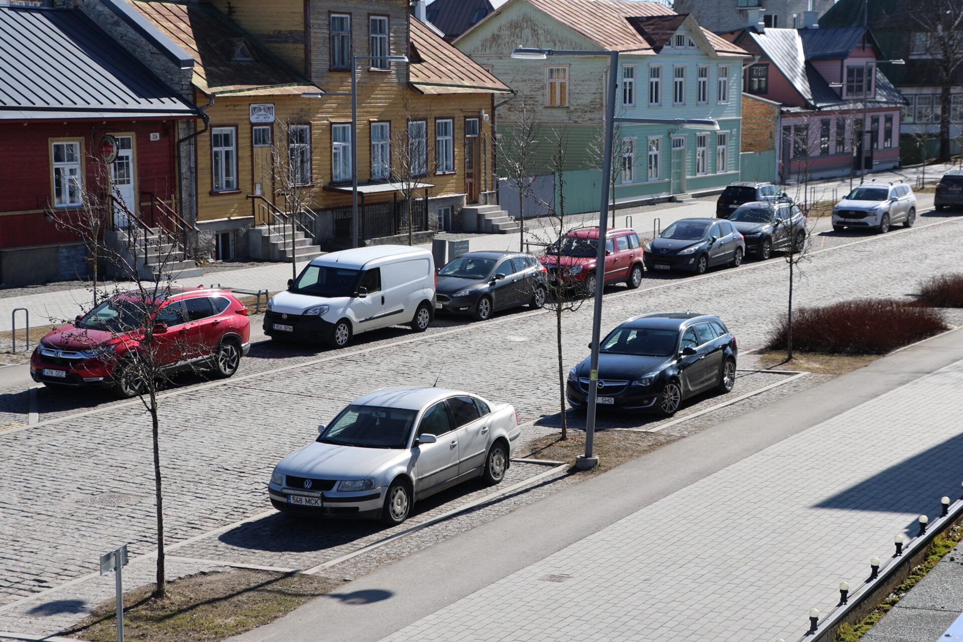 Haapsalu linnavalitsus tahab muuta suvist parkimiskorraldust