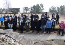 Galerii: Ristil mälestati märtsiküüditamise ohvreid