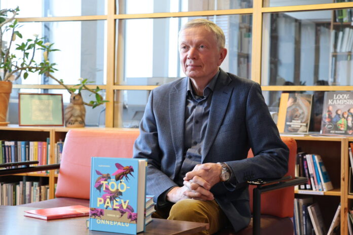 Tõnu Õnnepalu Haapsalu raamatukogus foto Juhan Hepner (5)