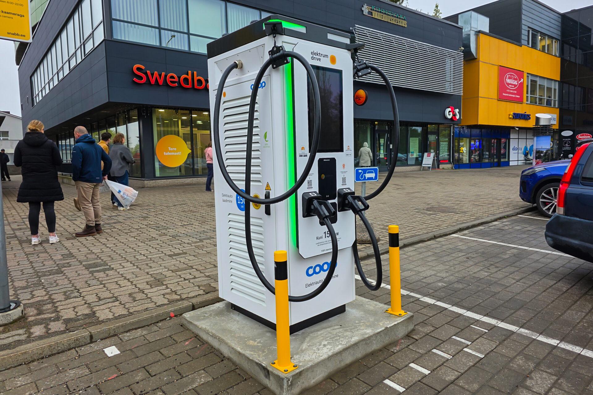Läänemaa täitub elektrilaadijatega