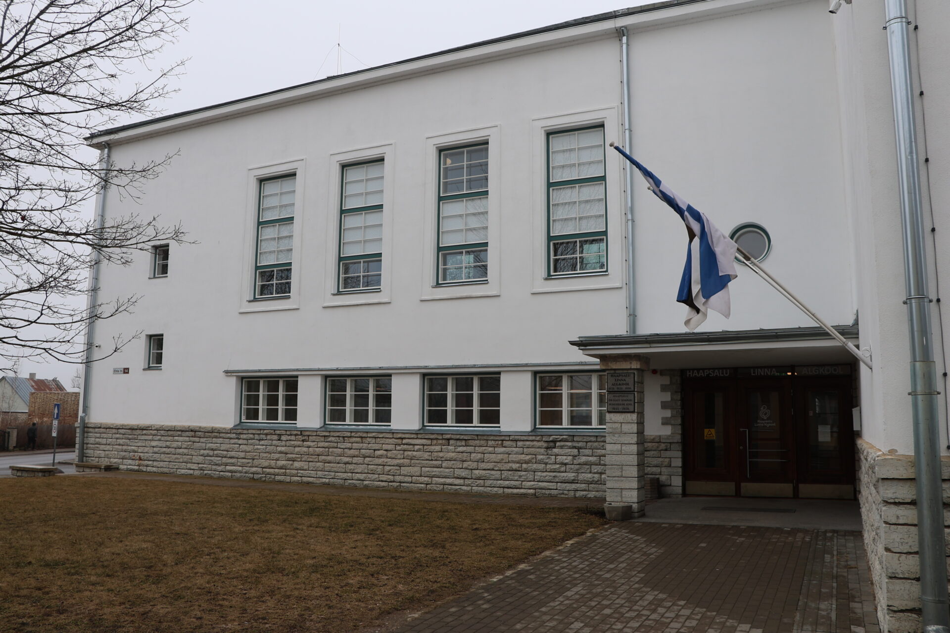Haapsalu jäi süsteemi vea tõttu kooli rahast ilma