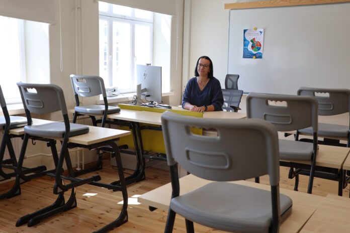 Gina Metssalu tühjas klassis foto Juhan Hepner (5)