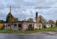 Laguneva maja omanikku ähvardab sunniraha nõue
